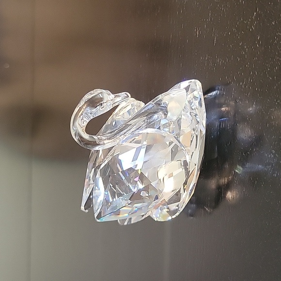 Swarovski Crystal Swan Figurine - Picture 1 of 7